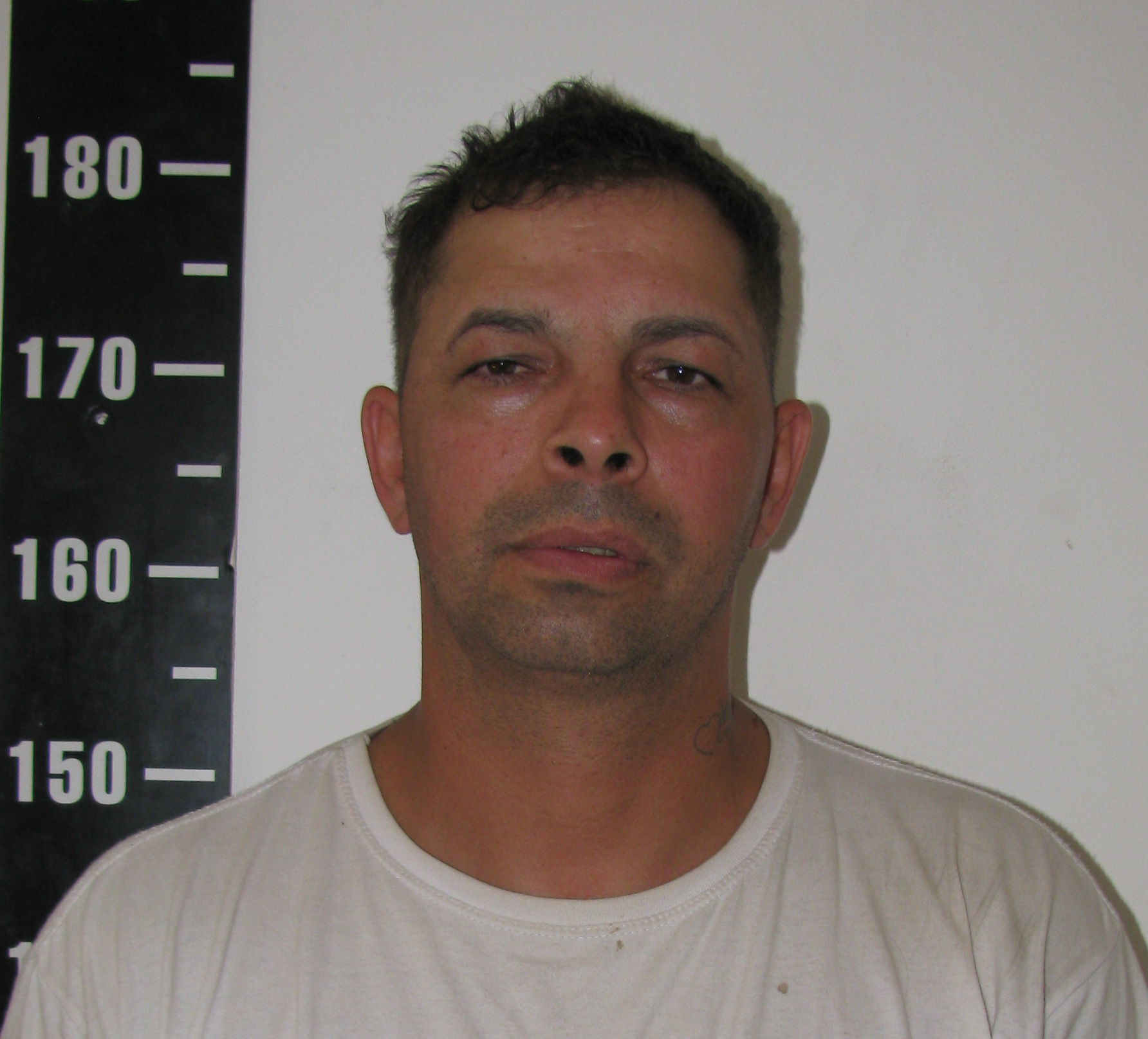 Incautación de armas y estupefacientes en operativo de Narcóticos en Maldonado