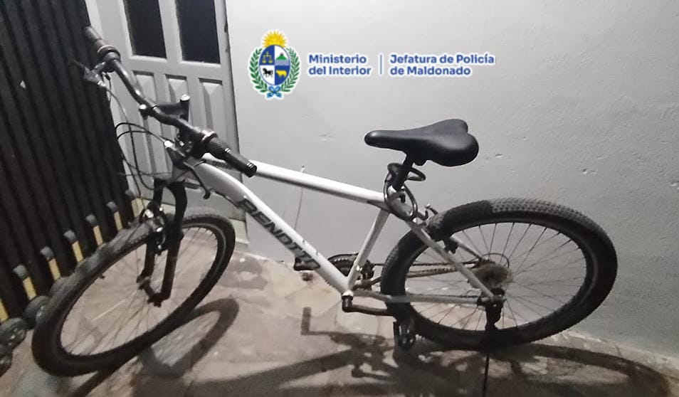 Policía interviene bicicleta hurtada en Punta del Este durante operativo
