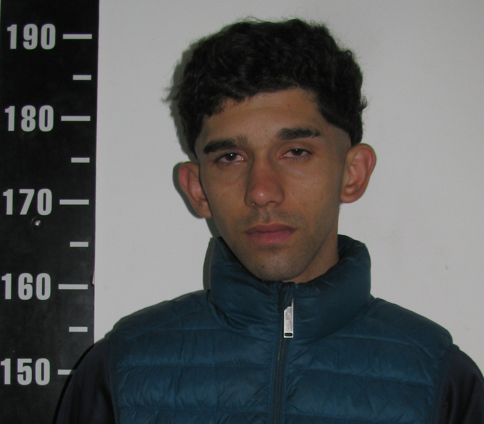 Imagen proporcionada por Policía: detenido en Maldonado en investigación por hurto de moto