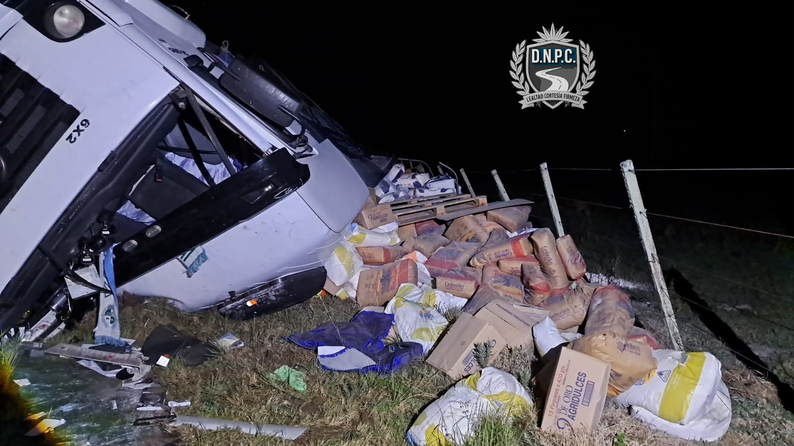 vuelco de camión en Ruta 3 km 130, San José