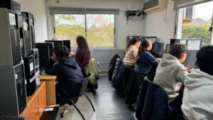 Maldonado abrirá 100 cupos para cursos de inteligencia artificial dirigidos a jóvenes