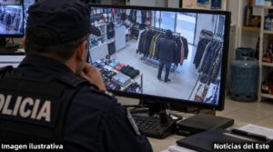 Lo identificaron por el hurto de una campera y lo vincularon al robo de una garrafa en Maldonado