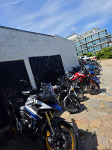 Operación Romeo en Maldonado: incautaron 11 motos, una escopeta y drogas tras seis allanamientos